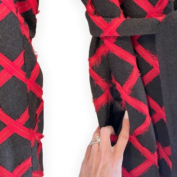 BCBGMaxazria COLLECTION Stunning Long Jacket       | Size: 6 | - Picture 8 of 12